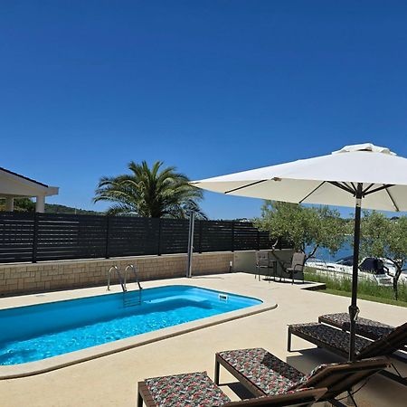 Olive Garden, Apartment With A Private Pool Banjole Esterno foto